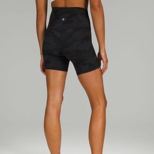 Lululemon Camo bikers, size 6
